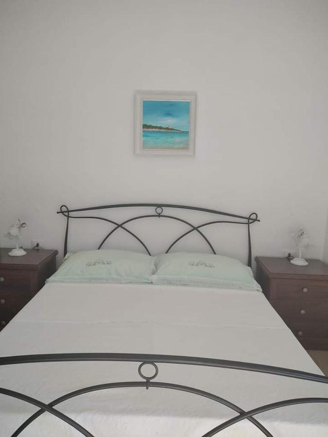 B&B Li Salcuneddi อาเญ็นตู ภายนอก รูปภาพ