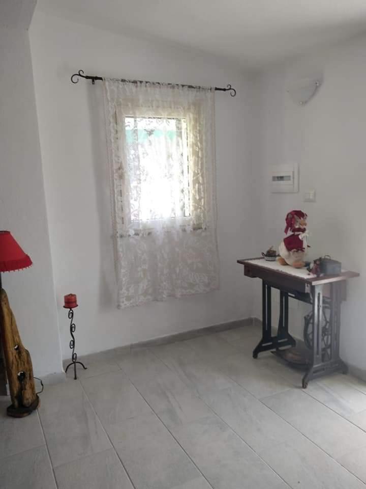 B&B Li Salcuneddi อาเญ็นตู ภายนอก รูปภาพ